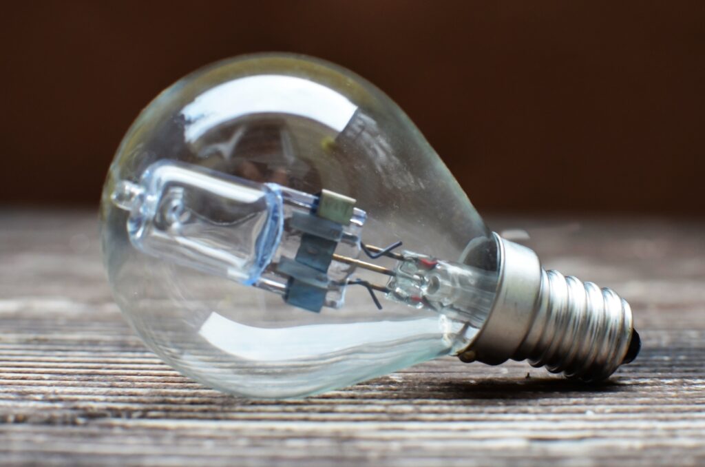 7 Tips for Saving Energy At Home